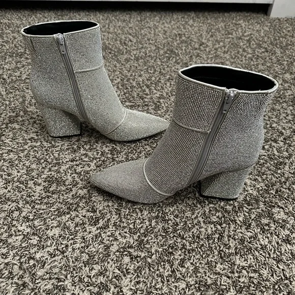 Shoe Bundle - Picture 11 of 12